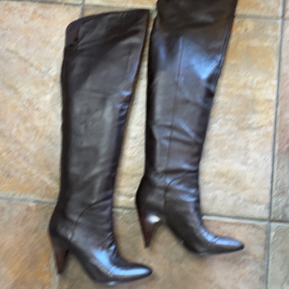 GUESS Gwriselan Over The Knee Boots in Dark Brown Leather